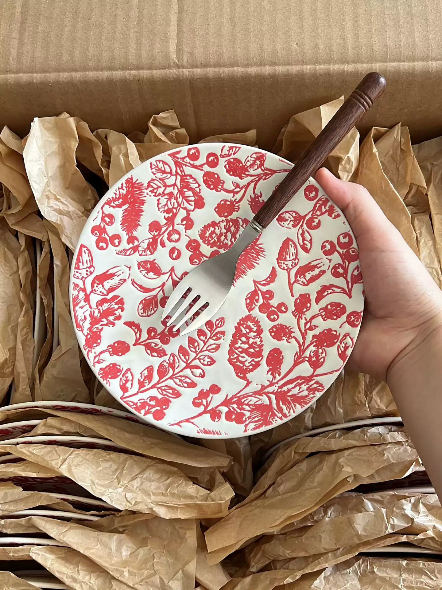 Nordic Red Botanical Ceramic Plate - Vintage Forest Tableware